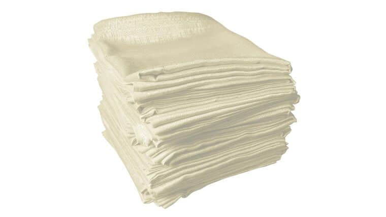 8′ Banjo Drape – White (Off White) | Rental