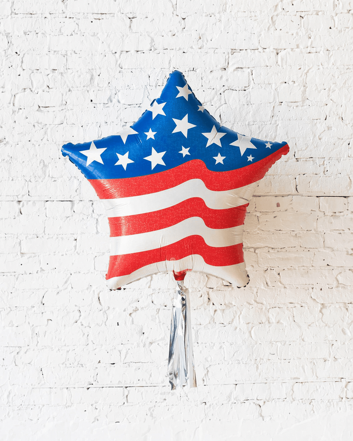36in USA Star Foil Balloon and Silver Skirt | Rental