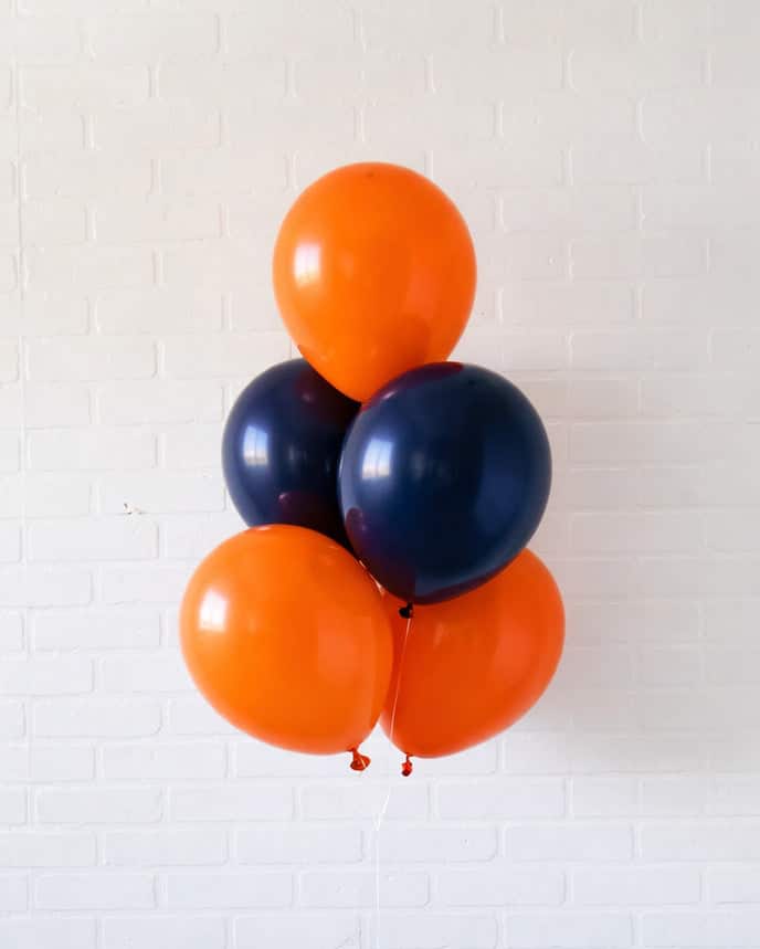 Chicago Football – 11in Balloons bouquet | Rental