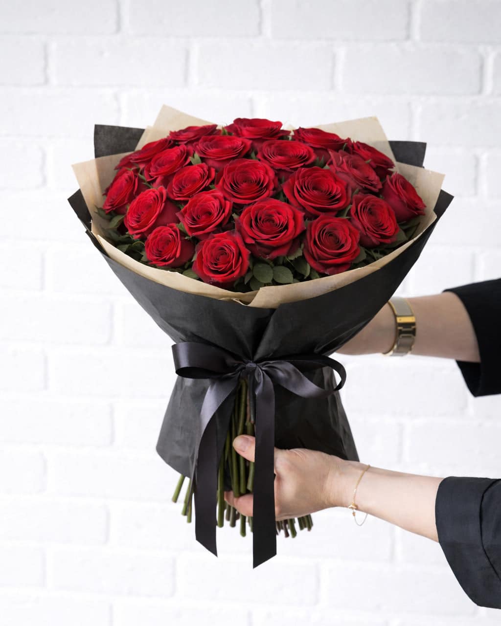 Grand Rose Floral Bouquet | Rental
