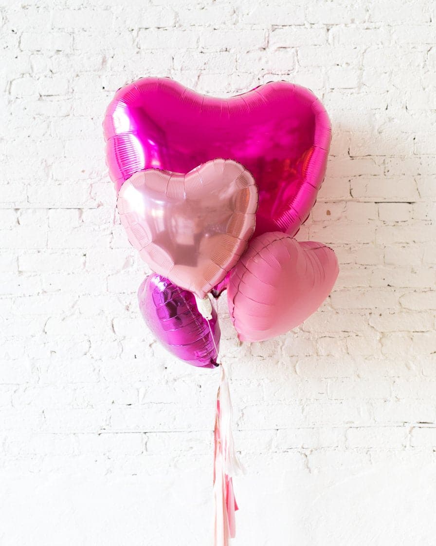 GIFT-Giant Magenta Heart | Rental